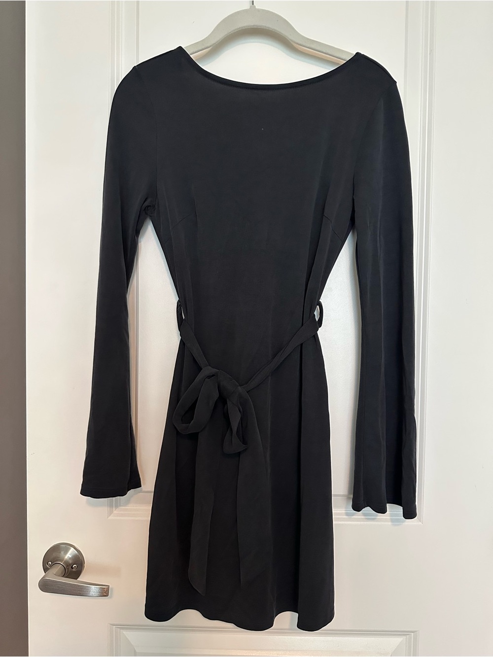 Ecote Black Long-Sleeve Tie-Waist Dress